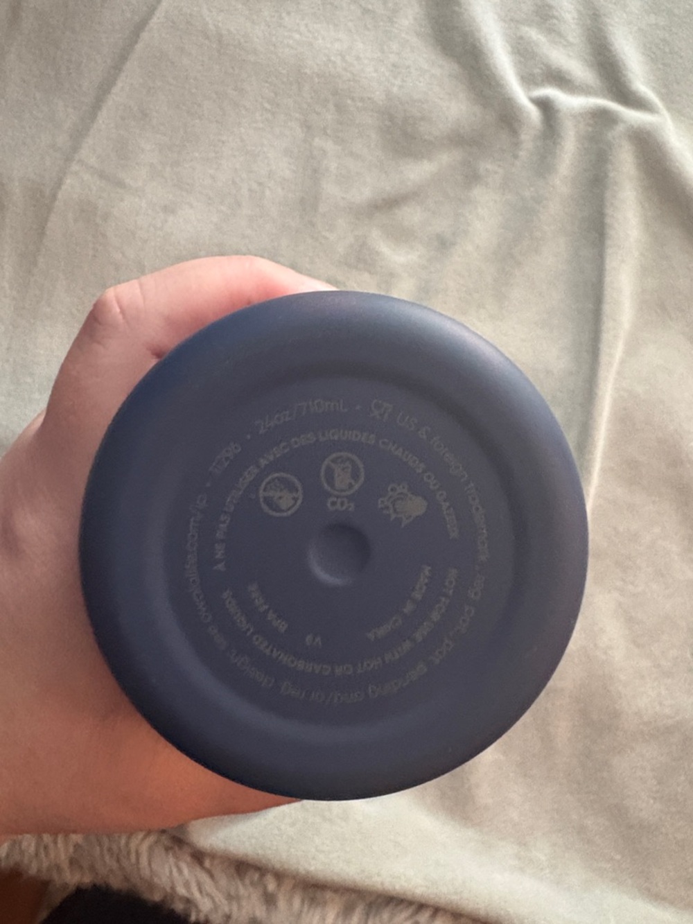 Owala Artic Storm 24 oz - Picture 4 of 11